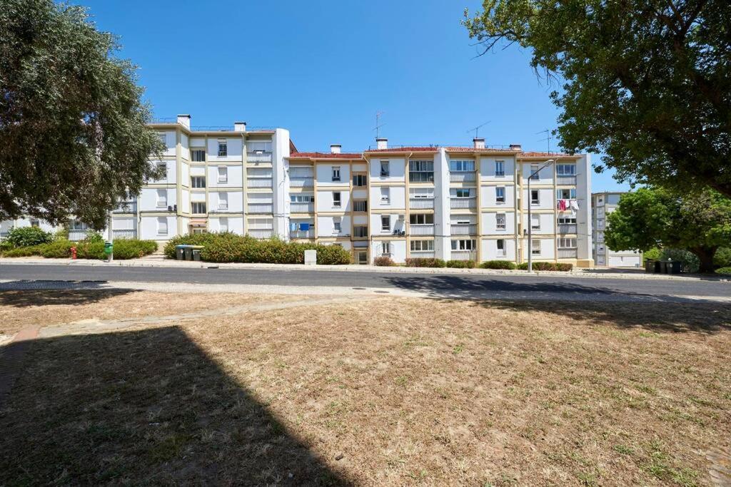 Sofimar Lisbon Airport Apartment Exterior photo